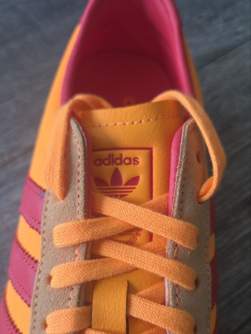 NWT Adidas Women's Tokyo 'Lucid Tangerine' Shoes IH3997 - Picture 9 of 12